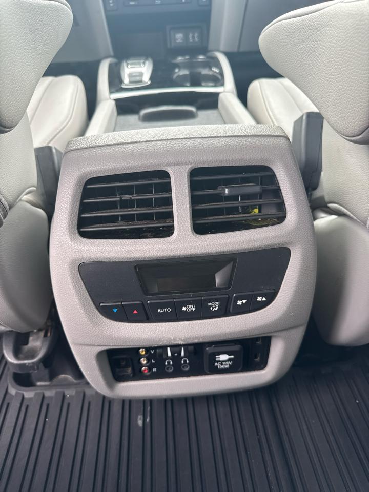 Honda Pilot Touring 2WD 2016