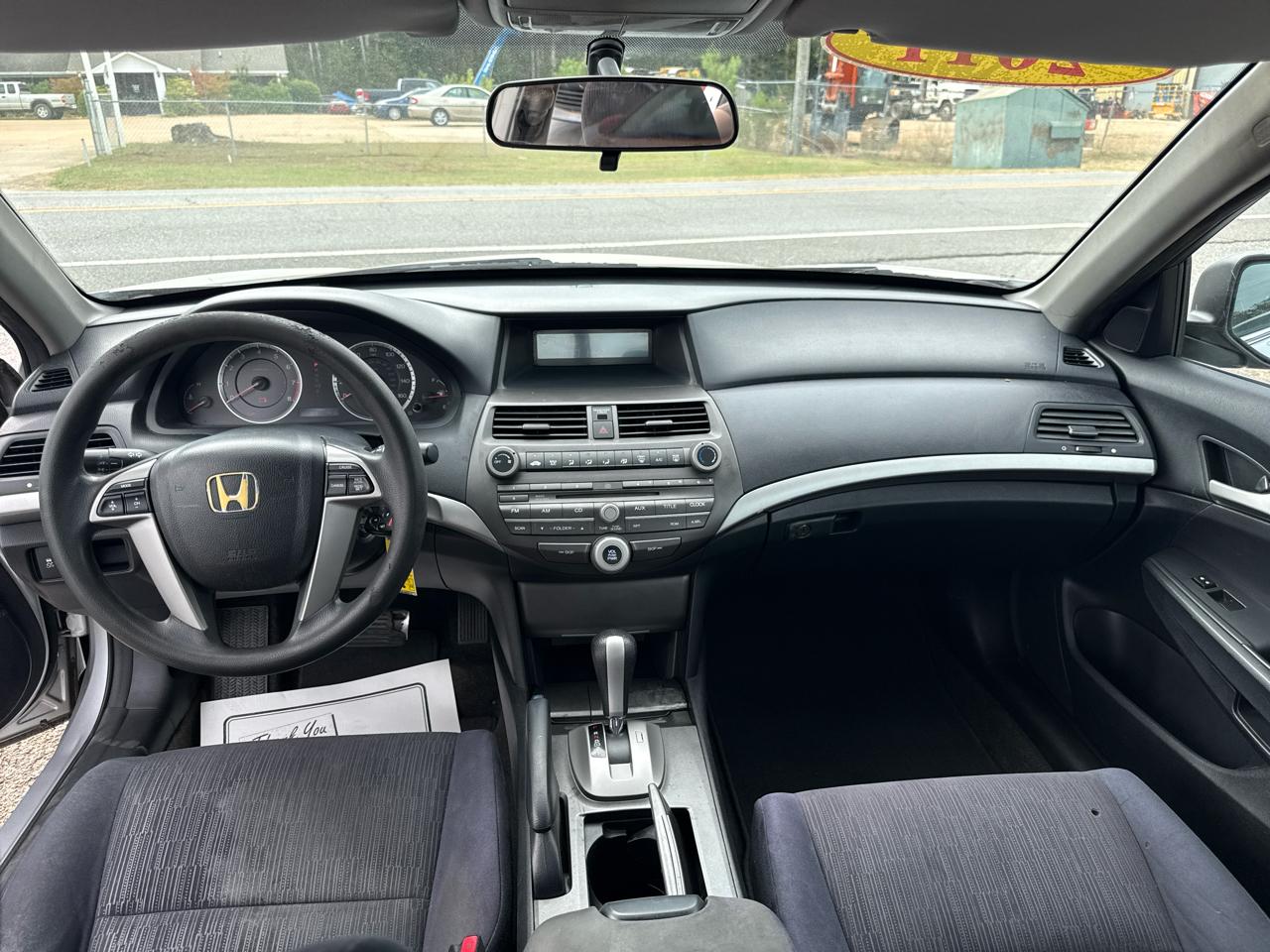 Honda Accord LX sedan AT 2011