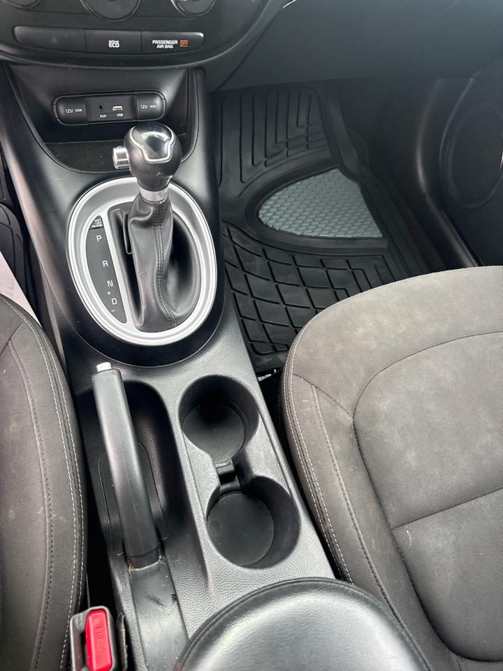 Kia Soul Base 6A 2016