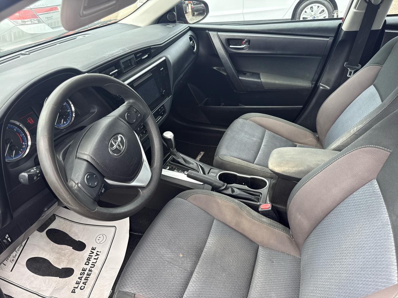 Toyota Corolla L CVT 2017