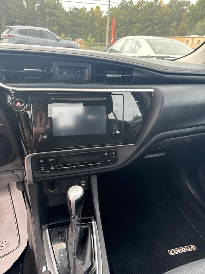 Toyota Corolla L CVT 2017