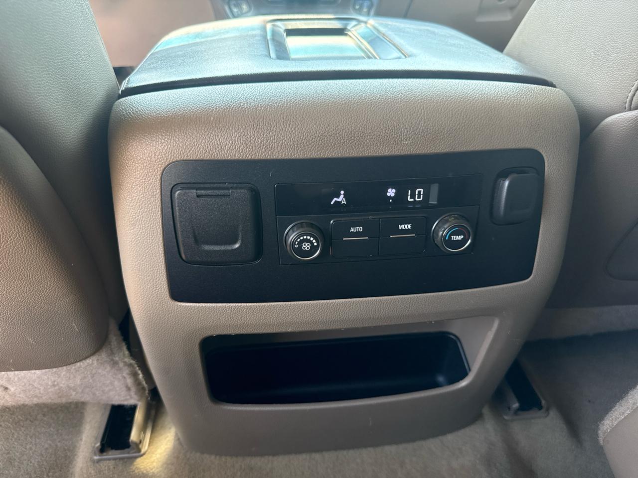 Chevrolet Tahoe LT 2WD 2015