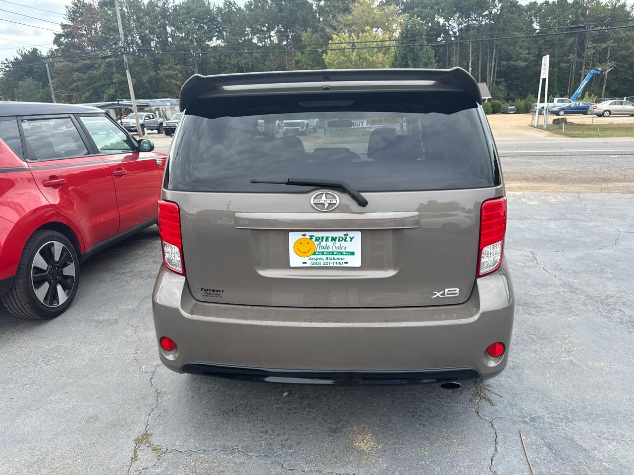 Scion xB 5-Door Wagon 5-Spd MT 2014