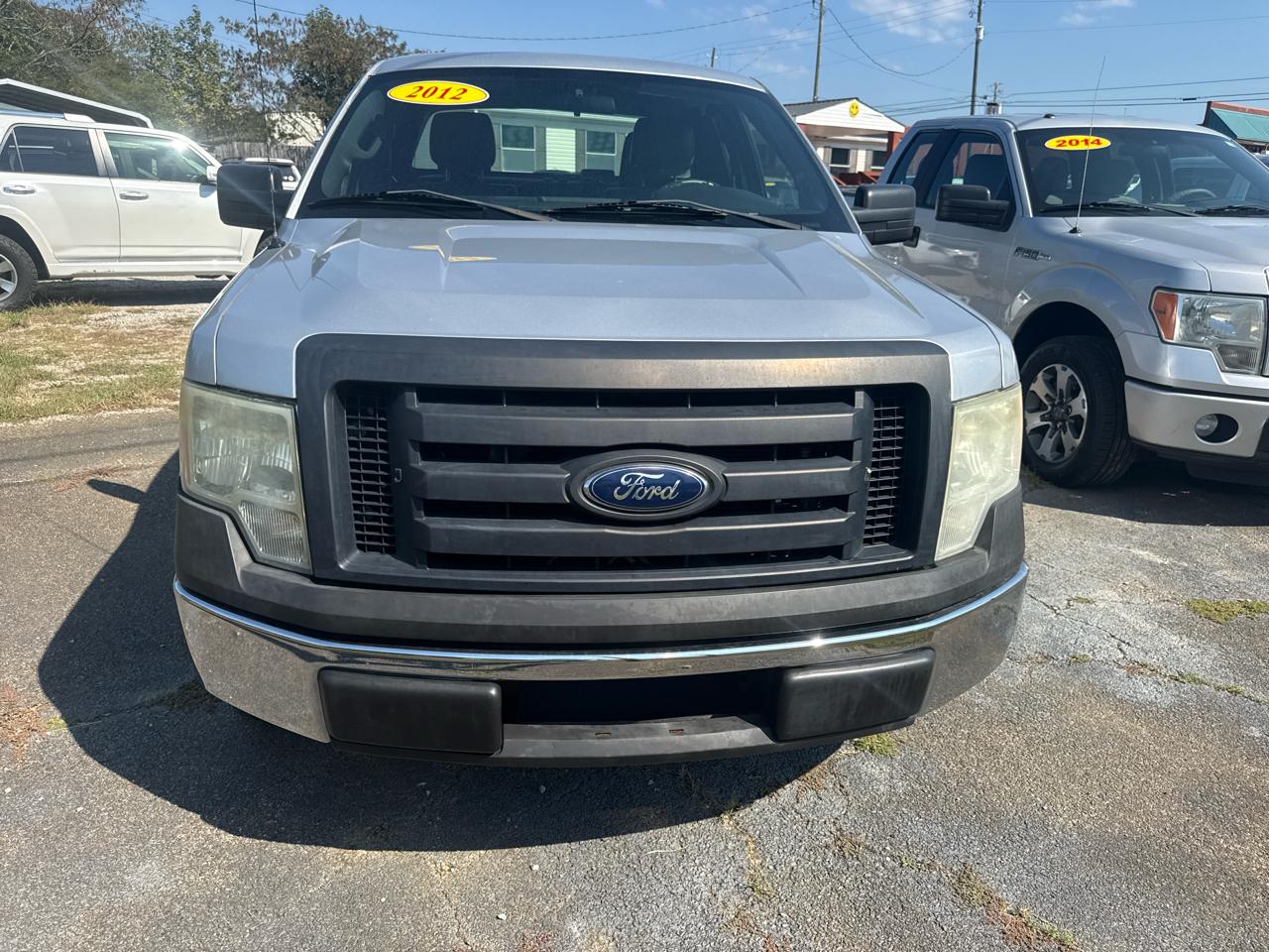 Ford F-150 XL SuperCab 8-ft. Bed 2WD 2012