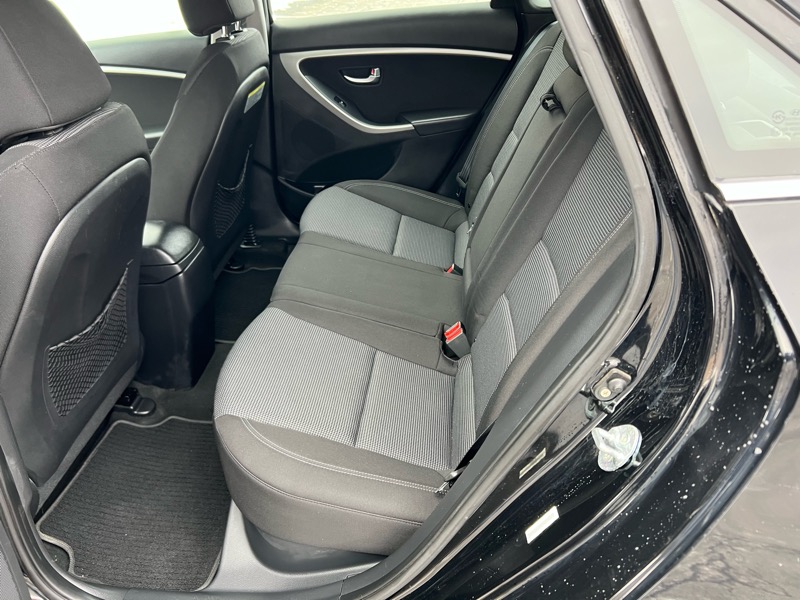 Hyundai Elantra GT A/T 2013