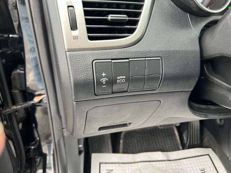 Hyundai Elantra GT A/T 2013