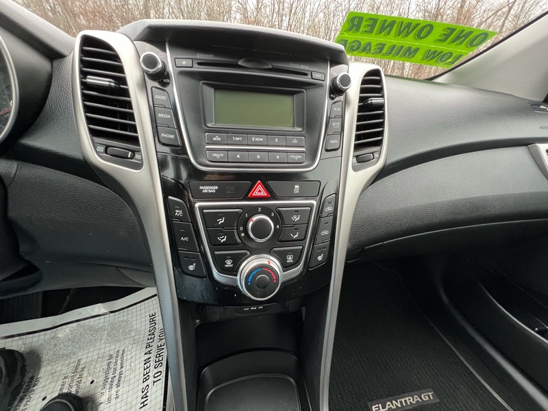 Hyundai Elantra GT A/T 2013