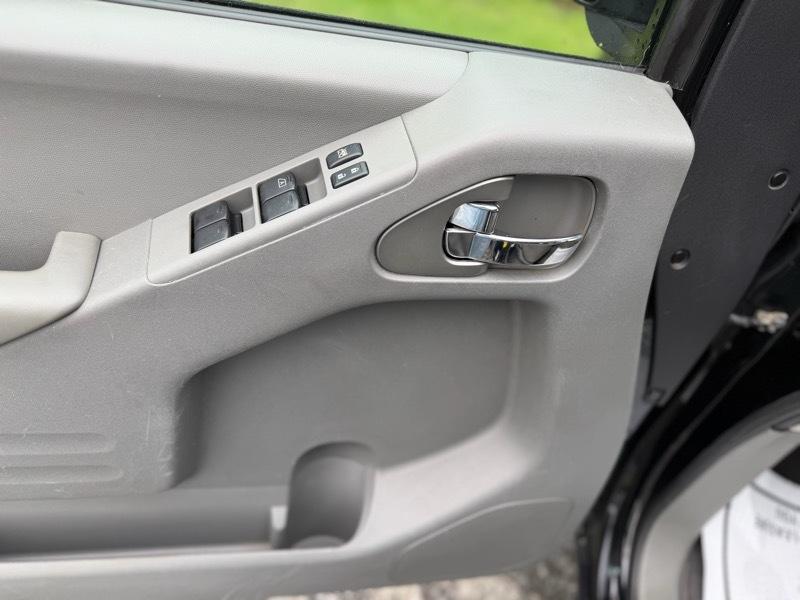 Nissan Frontier  2017
