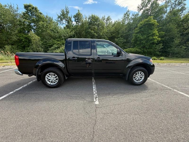 Nissan Frontier PRO-4X Crew Cab 5AT 4WD 2016