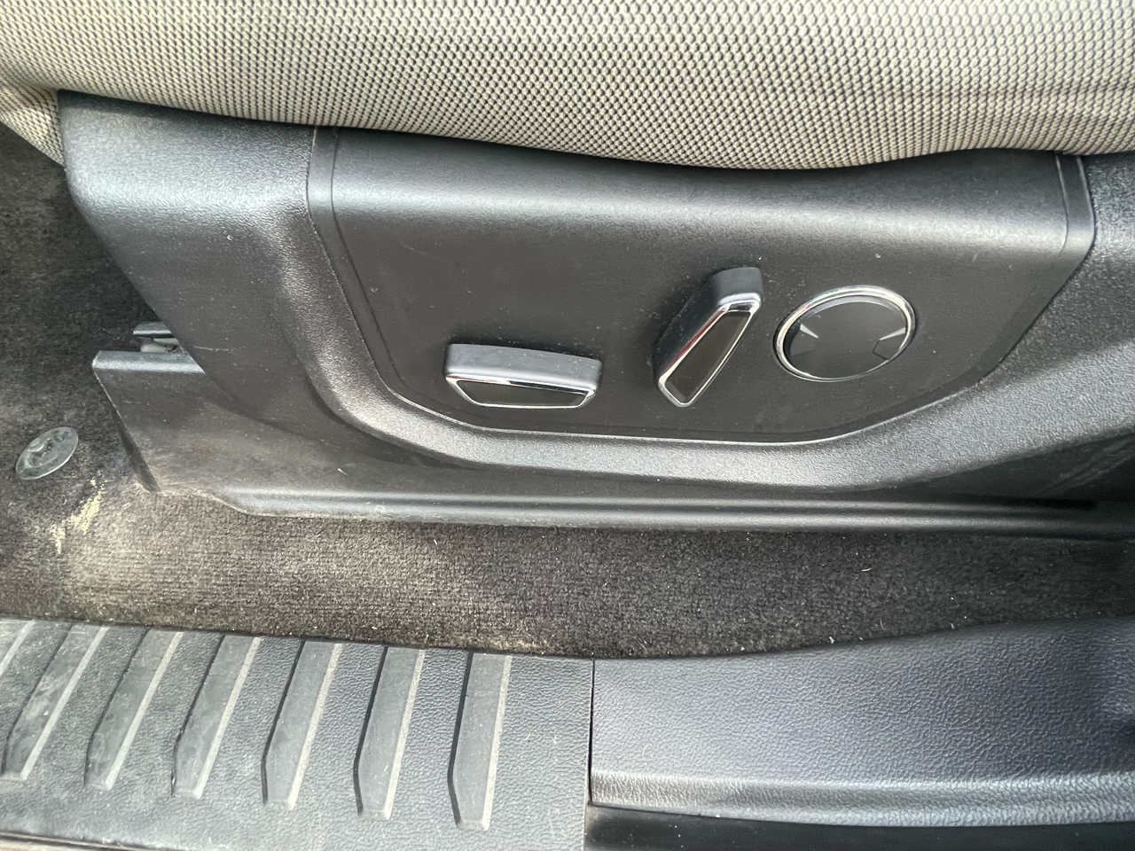 Ford F-150 SuperCrew 139" FX4 4WD 2018