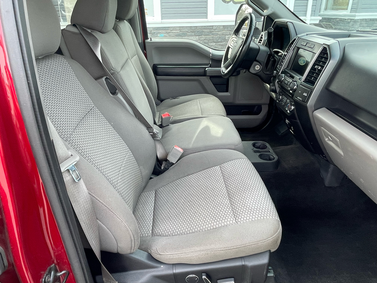 Ford F-150 SuperCrew 139" FX4 4WD 2018