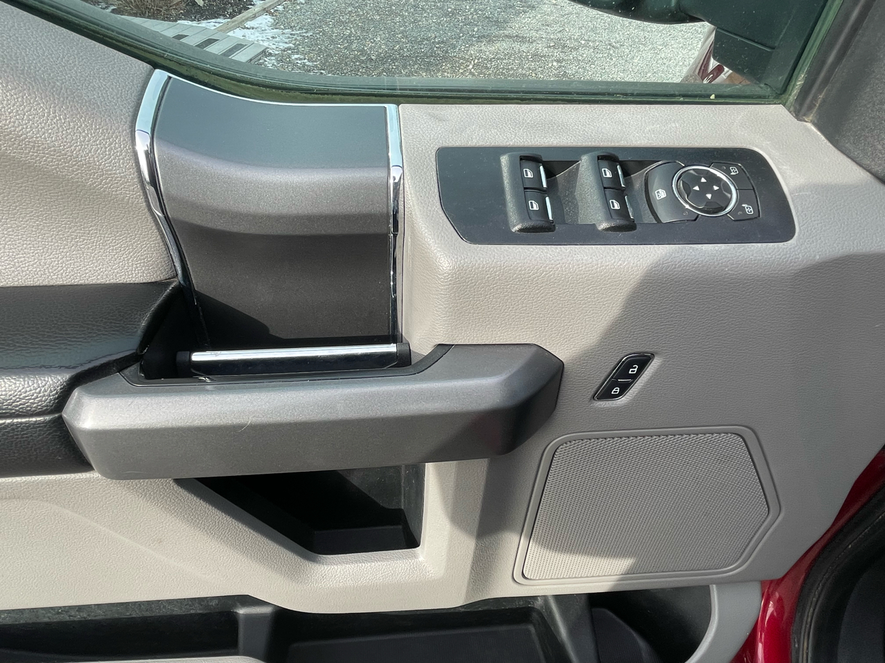 Ford F-150 SuperCrew 139" FX4 4WD 2018