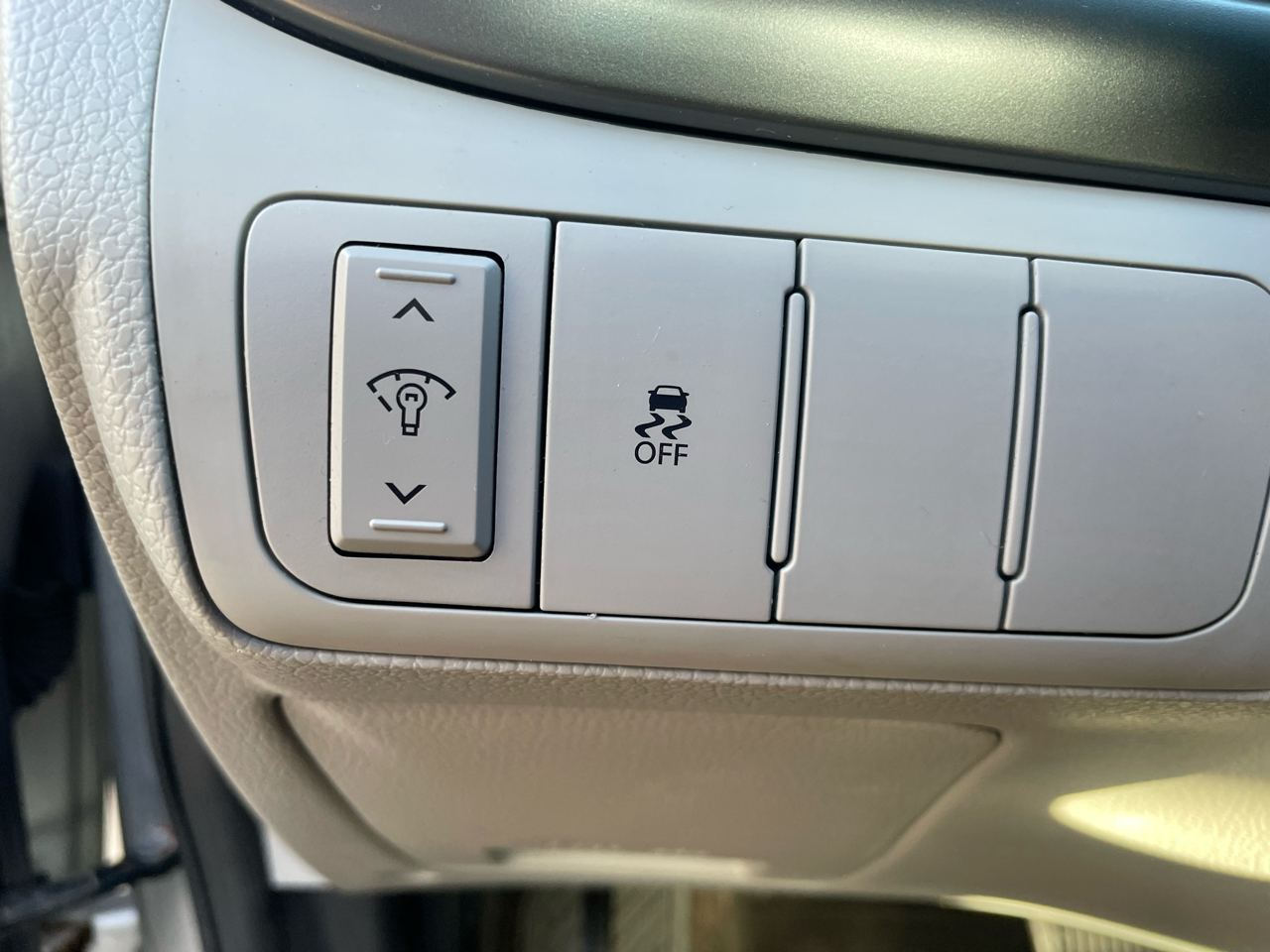 Kia Optima 4dr Sdn LX 2012