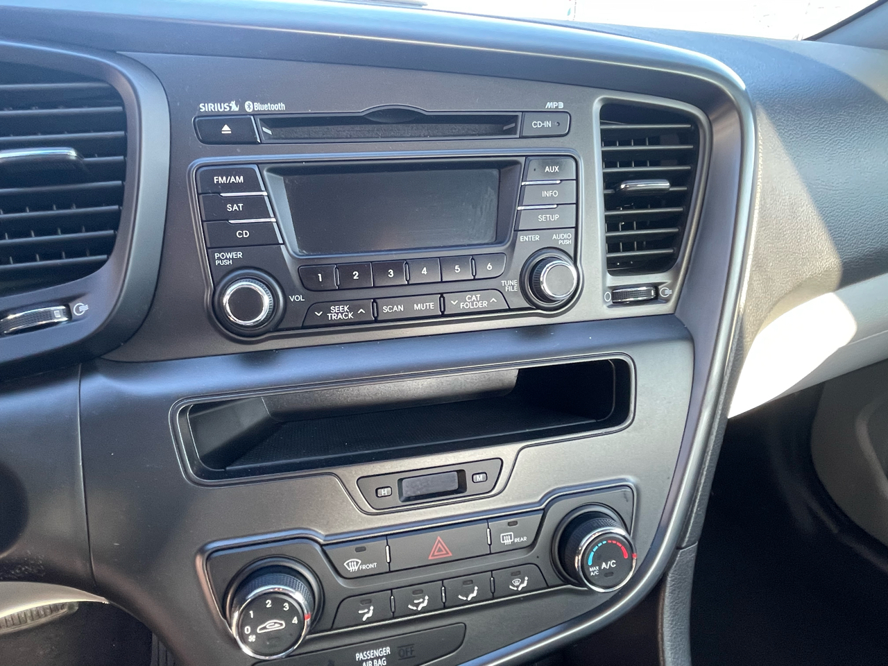 Kia Optima 4dr Sdn LX 2012