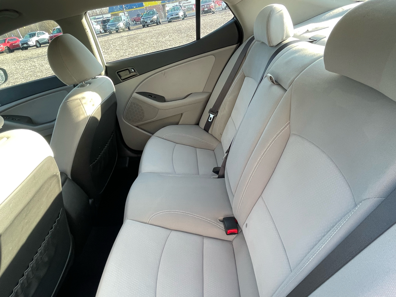 Kia Optima 4dr Sdn LX 2012