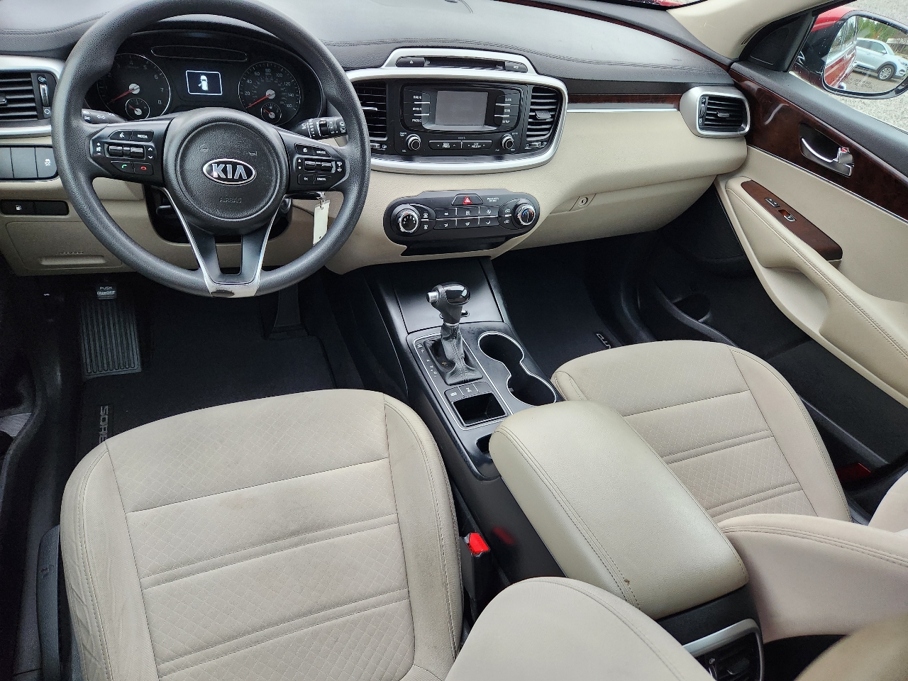 2017 Kia Sorento LX V6 photo 15