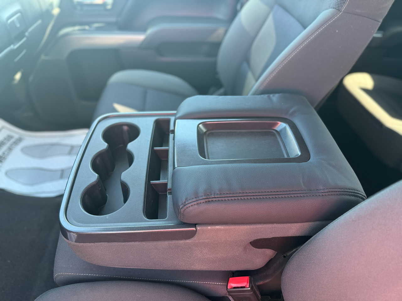 2014 Chevrolet Silverado 1500 LT photo 3