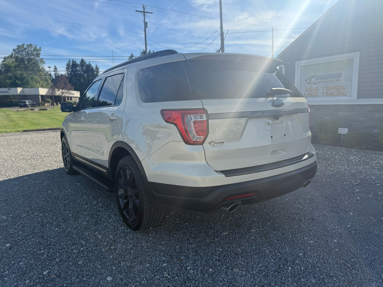 2018 Ford Explorer XLT photo 4