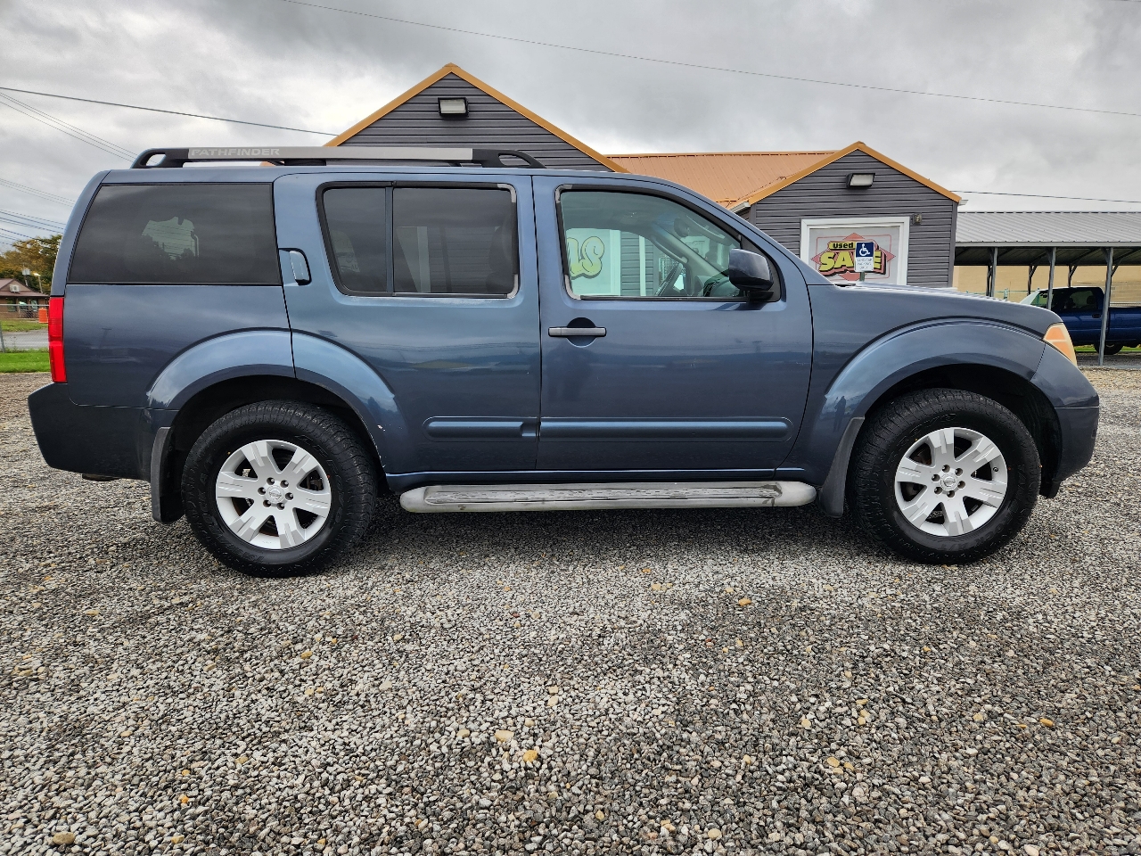 Nissan Pathfinder XE 4WD 2005 Nissan Pathfinder XE 4WD 2005