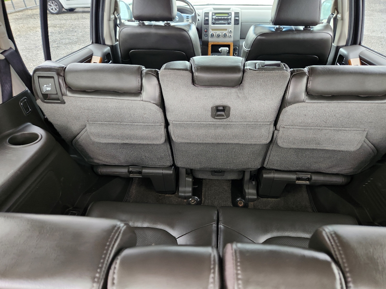 Nissan Pathfinder XE 4WD 2005 Nissan Pathfinder XE 4WD 2005