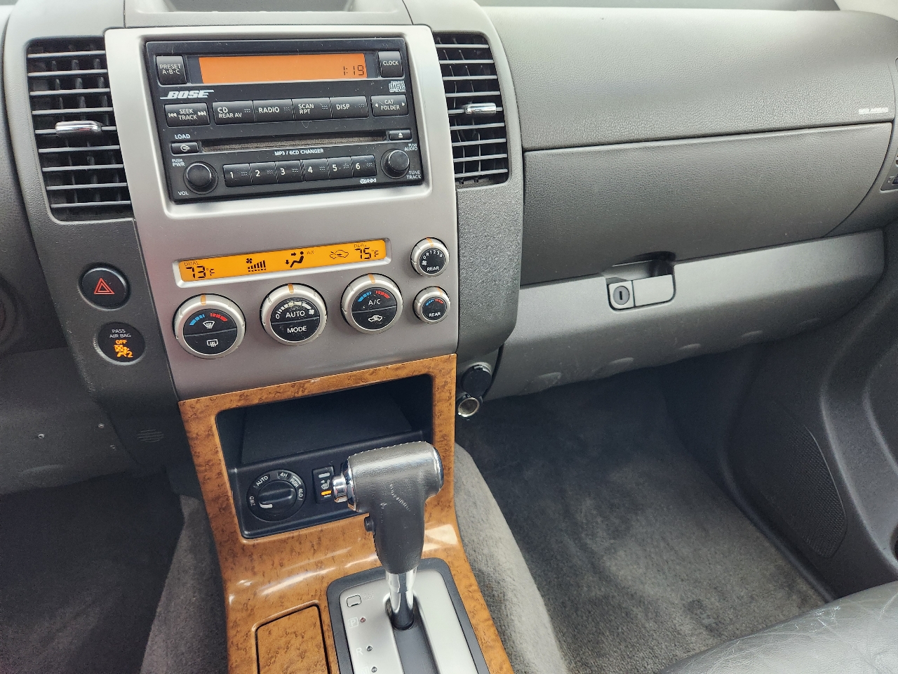 Nissan Pathfinder XE 4WD 2005 Nissan Pathfinder XE 4WD 2005
