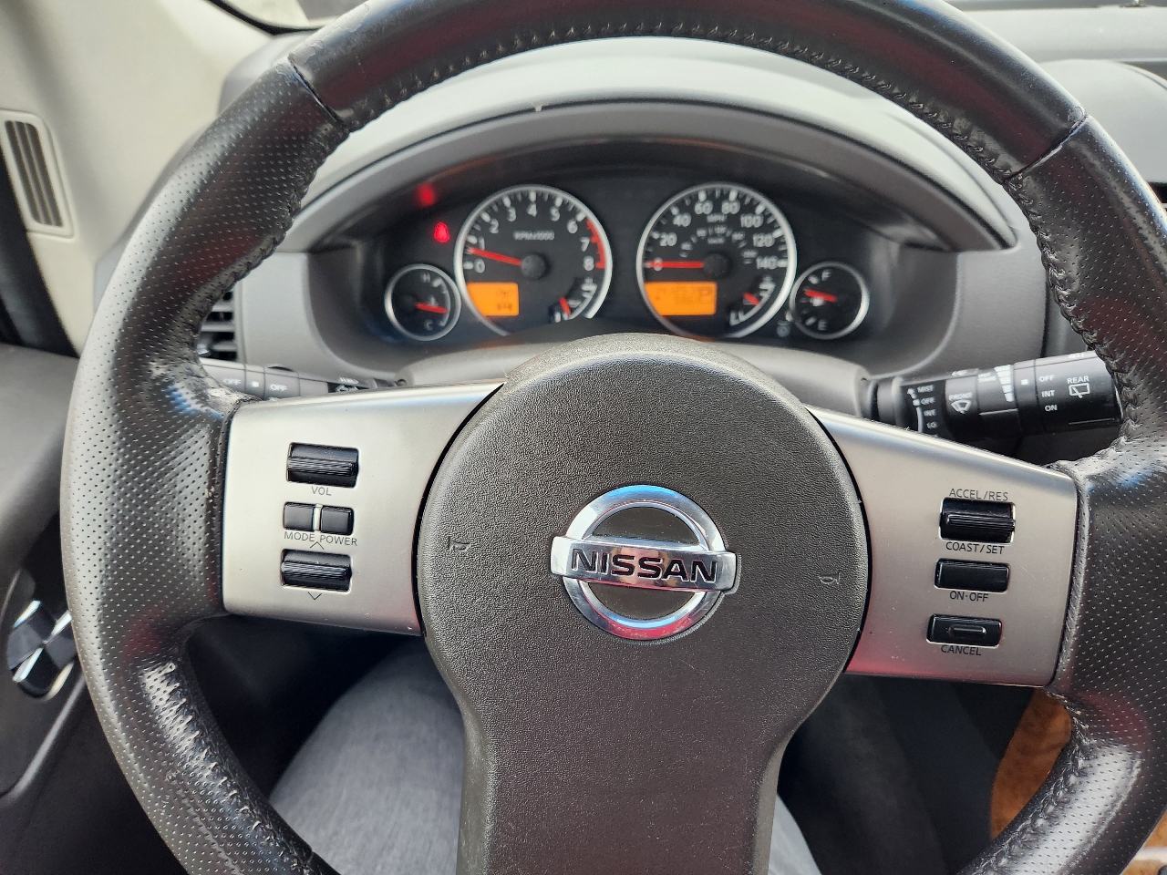 Nissan Pathfinder XE 4WD 2005 Nissan Pathfinder XE 4WD 2005