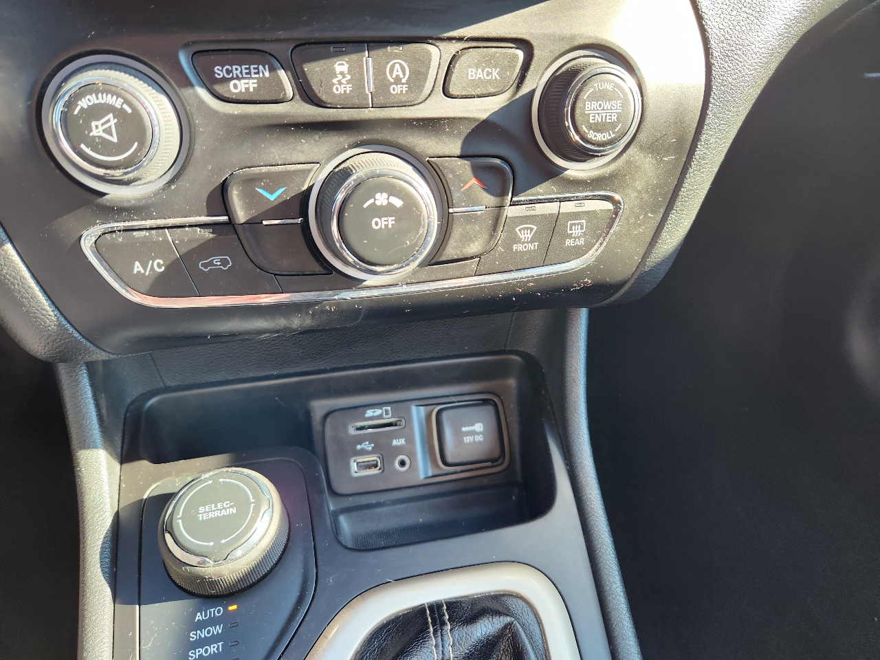 Jeep Cherokee Latitude 4WD 2015