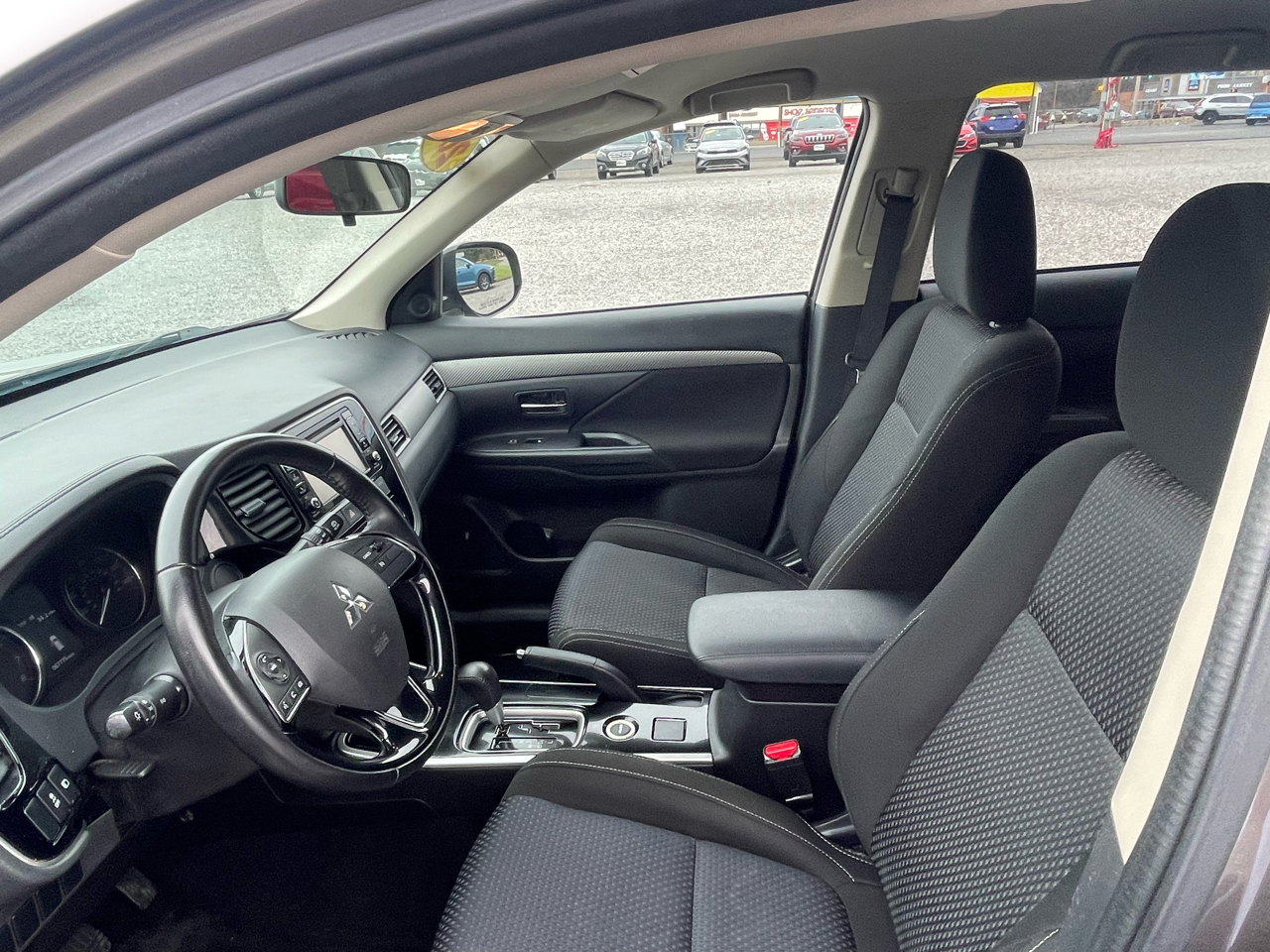 Mitsubishi Outlander ES AWD 2017