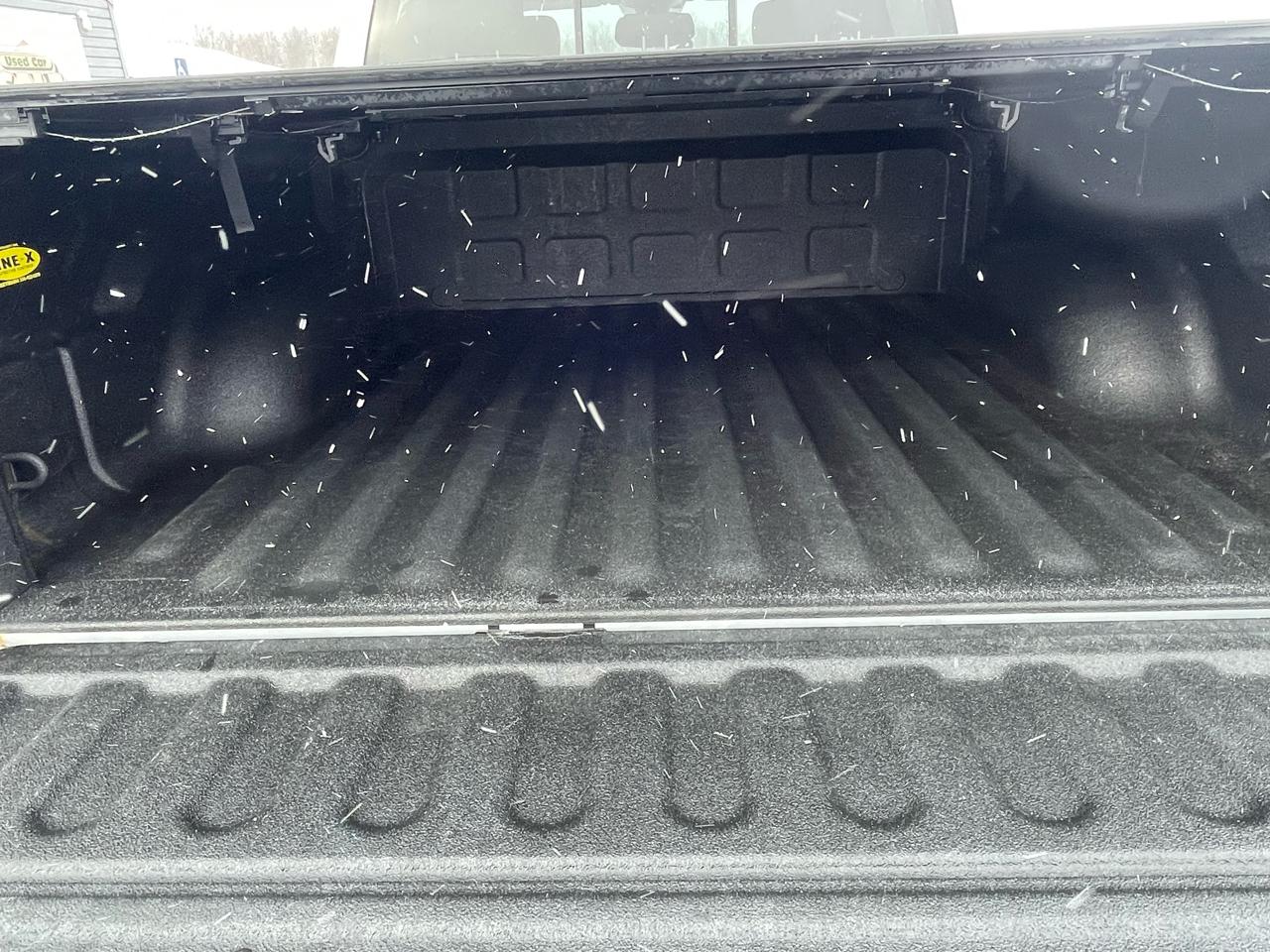 RAM 1500 Big Horn/Lone Star 4x4 Crew Cab 5'7" Box 2017