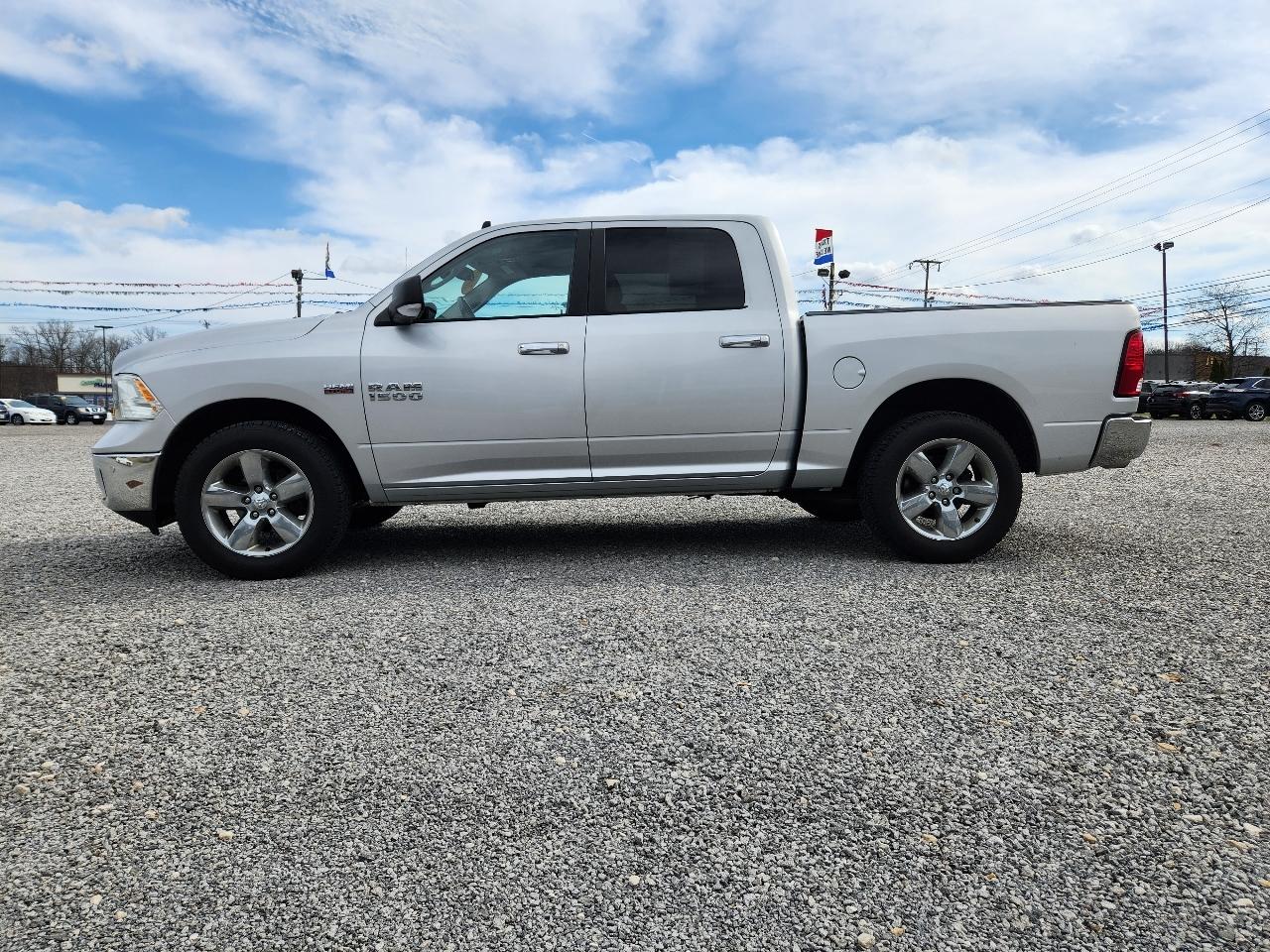 RAM 1500 Big Horn/Lone Star 4x4 Crew Cab 5'7" Box 2017