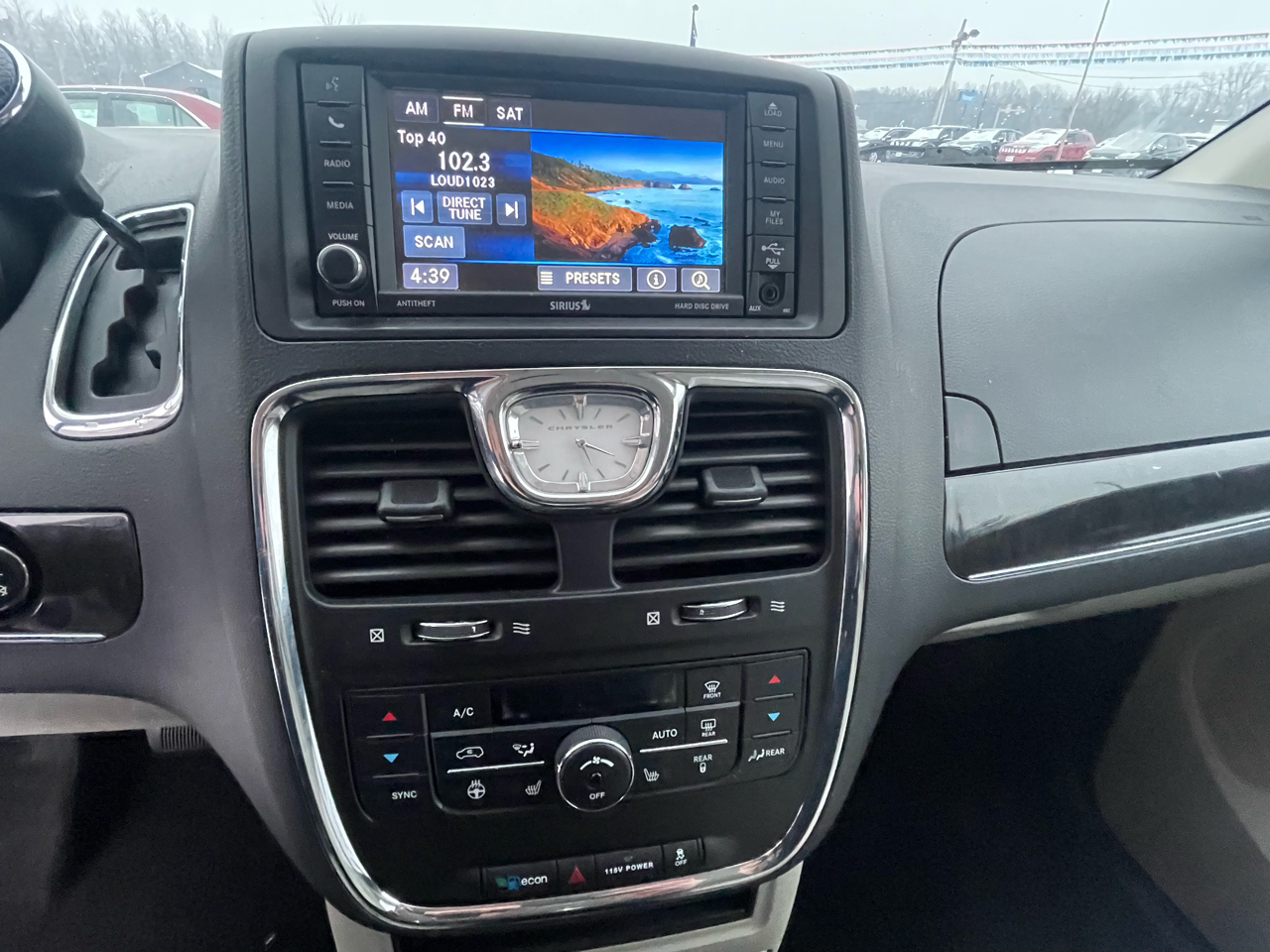 Chrysler Town & Country Touring 2016