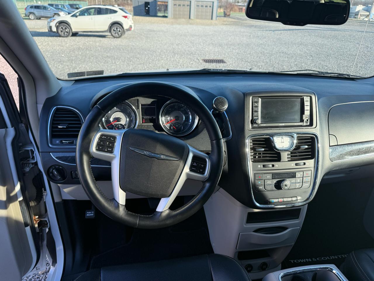Chrysler Town & Country Touring 2016