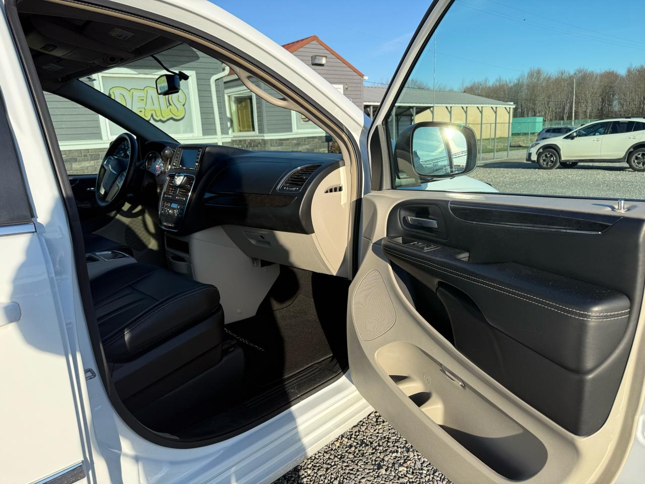 Chrysler Town & Country Touring 2016