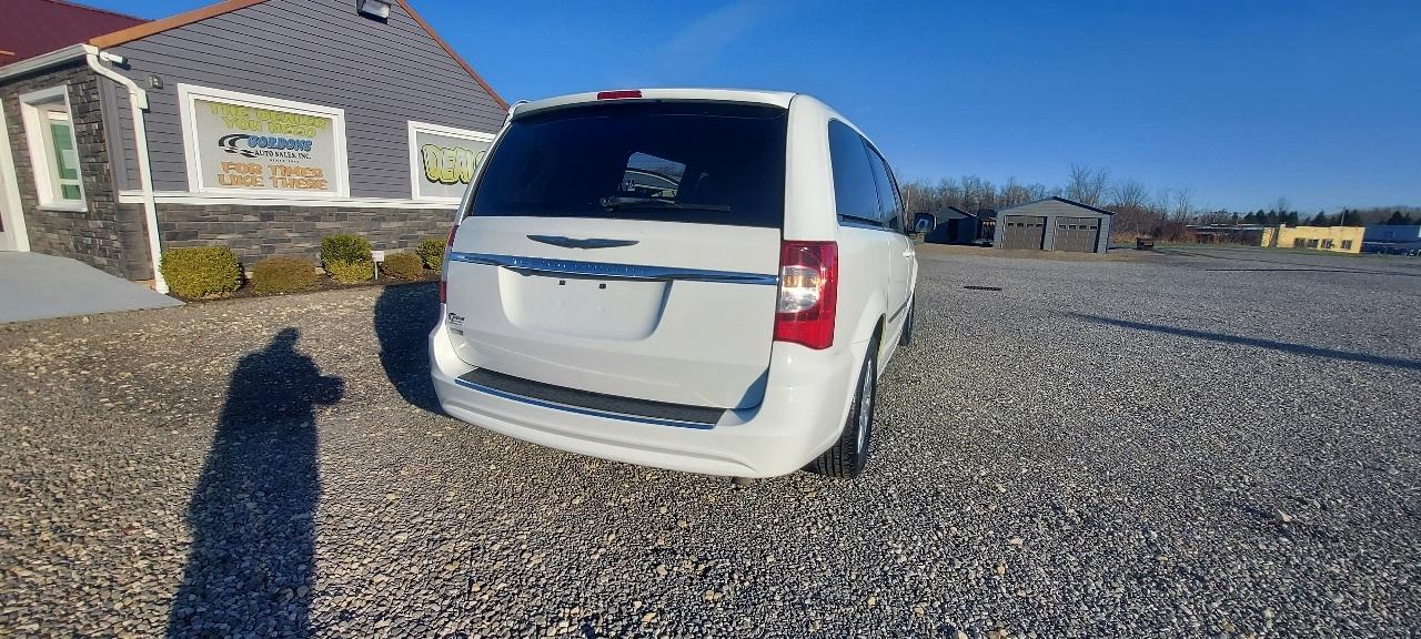 Chrysler Town & Country Touring 2016