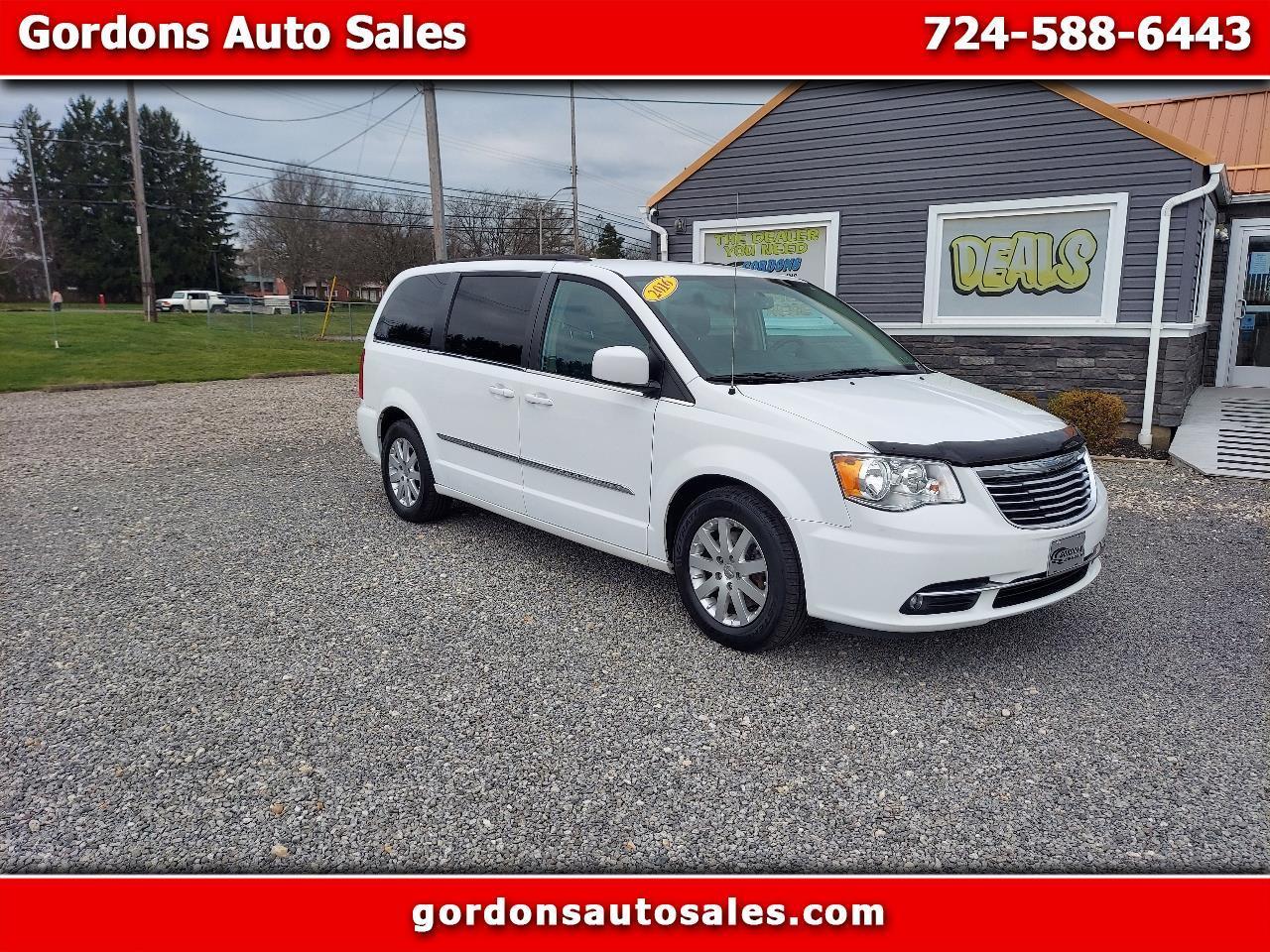 2016 Chrysler Town & Country Touring