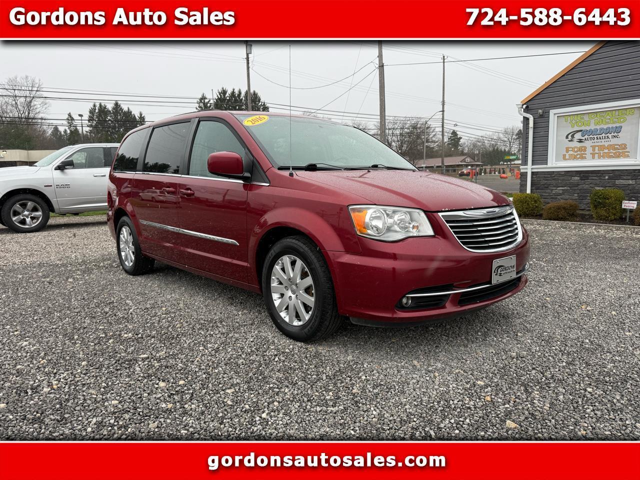 2016 Chrysler Town & Country Touring