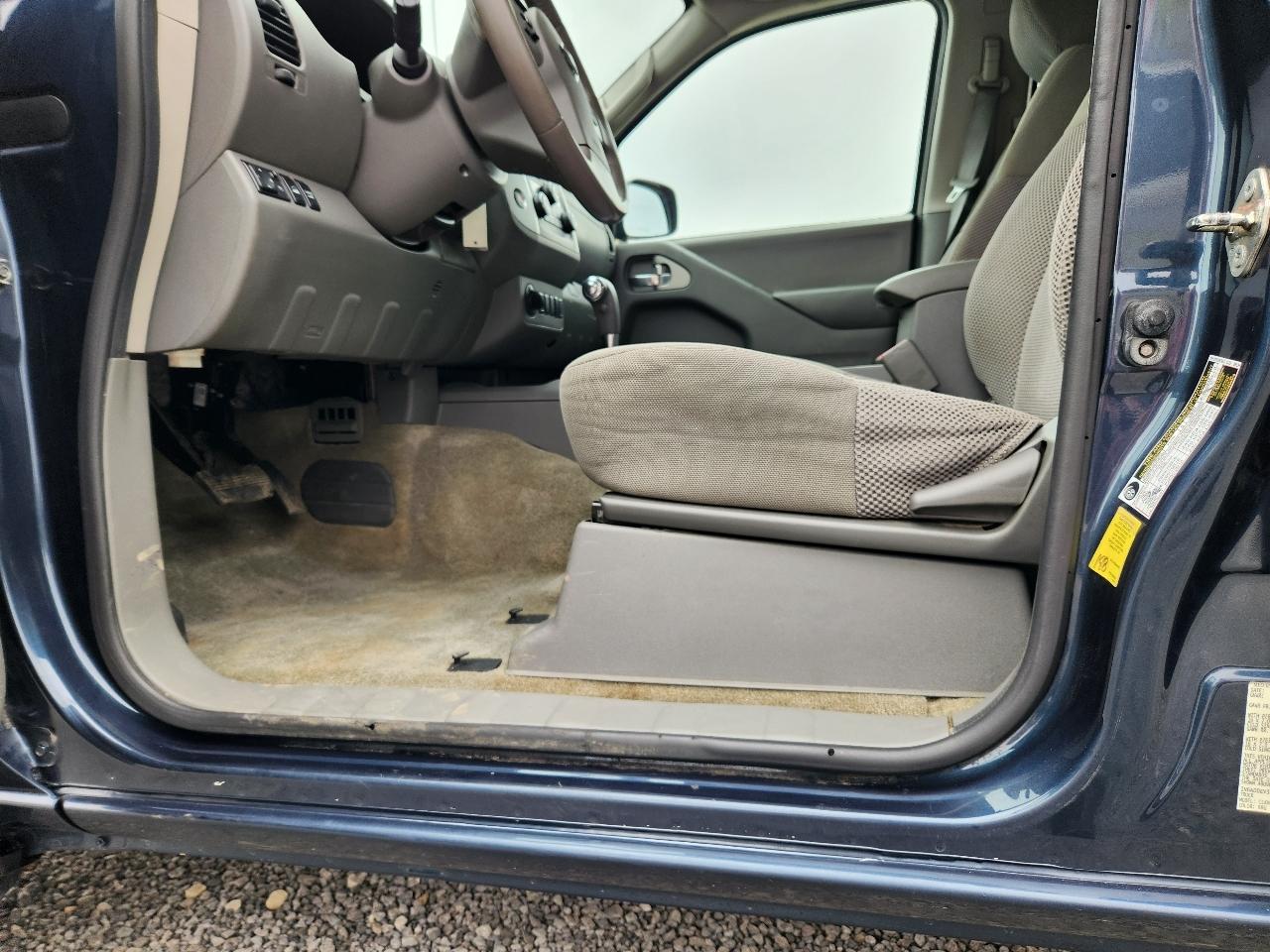 Nissan Frontier SV Crew Cab 4WD 2017