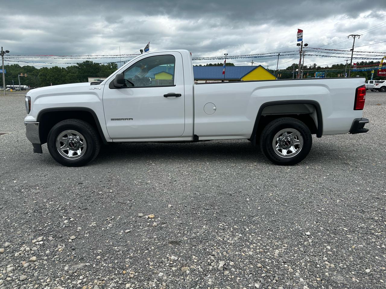 GMC Sierra 1500 Reg Cab 133.0" WB 4WD 2018