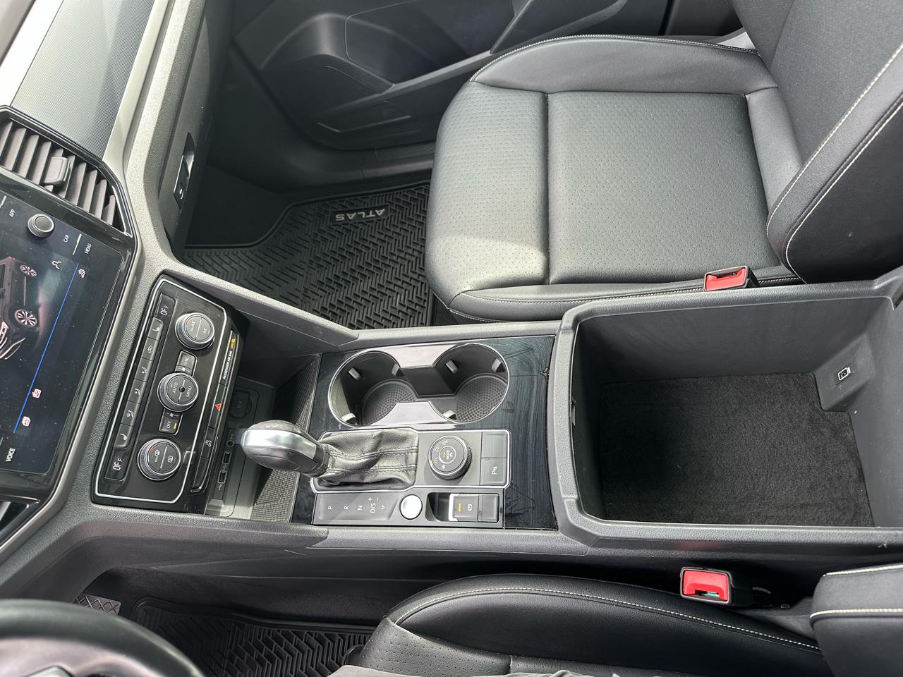 Volkswagen Atlas Cross Sport 2.0T SEL 4MOTION 2020