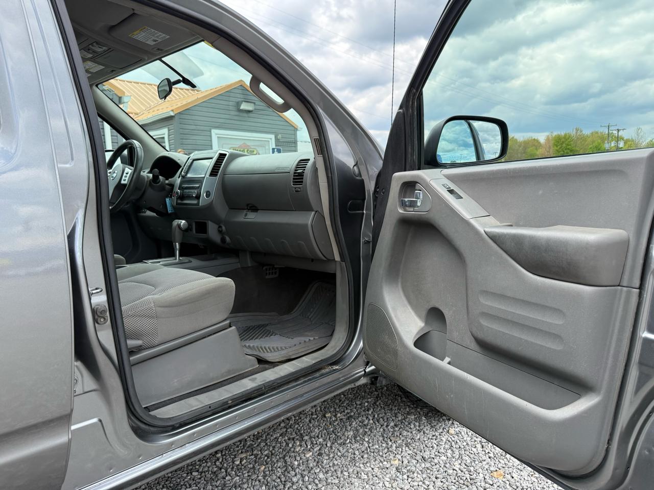 Nissan Frontier  2019
