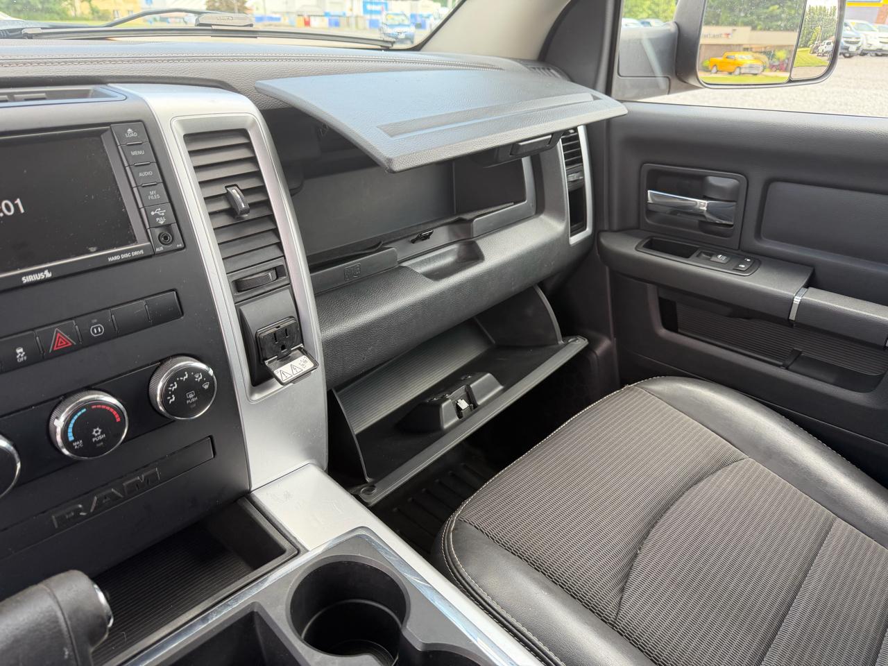 RAM 1500 Sport Crew Cab 4WD 2012