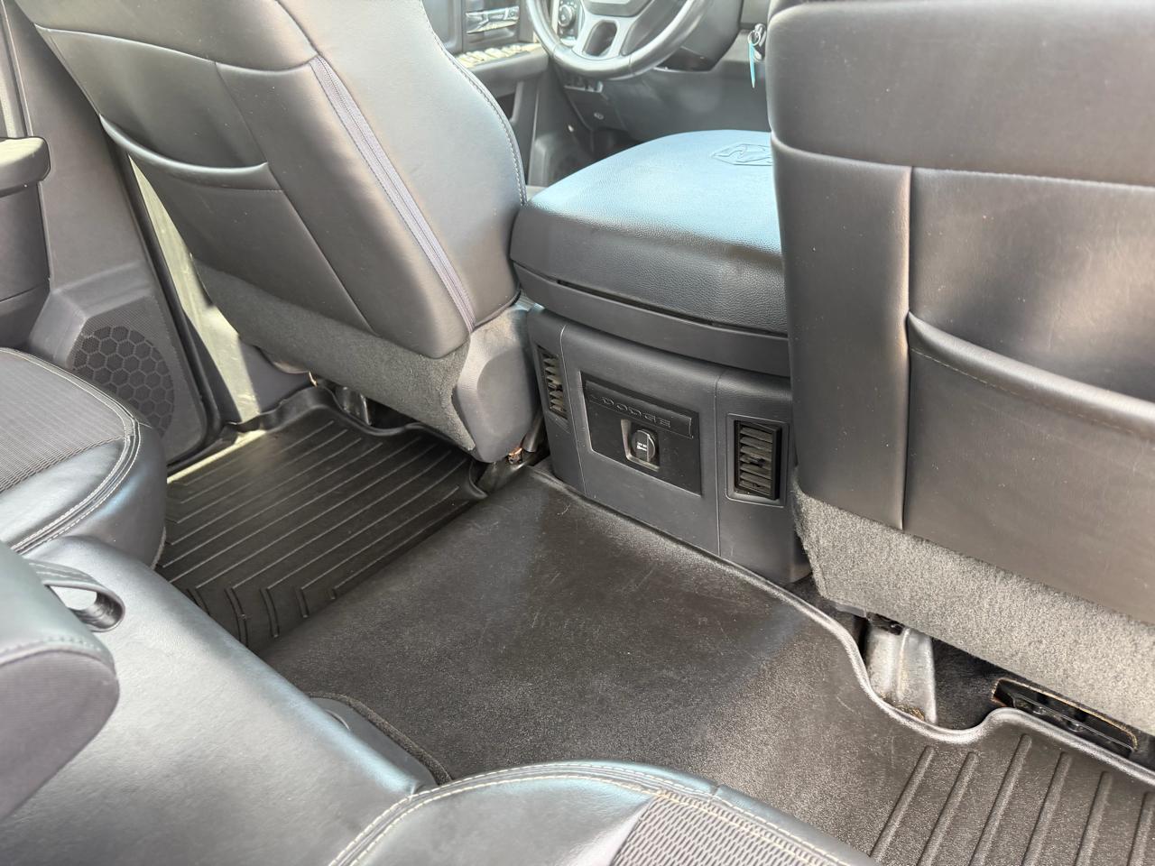 RAM 1500 Sport Crew Cab 4WD 2012