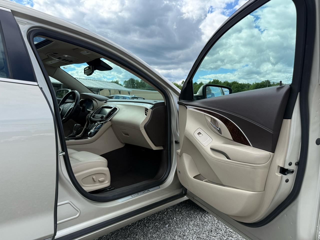 Buick LaCrosse Premium Package 2, w/Leather 2014