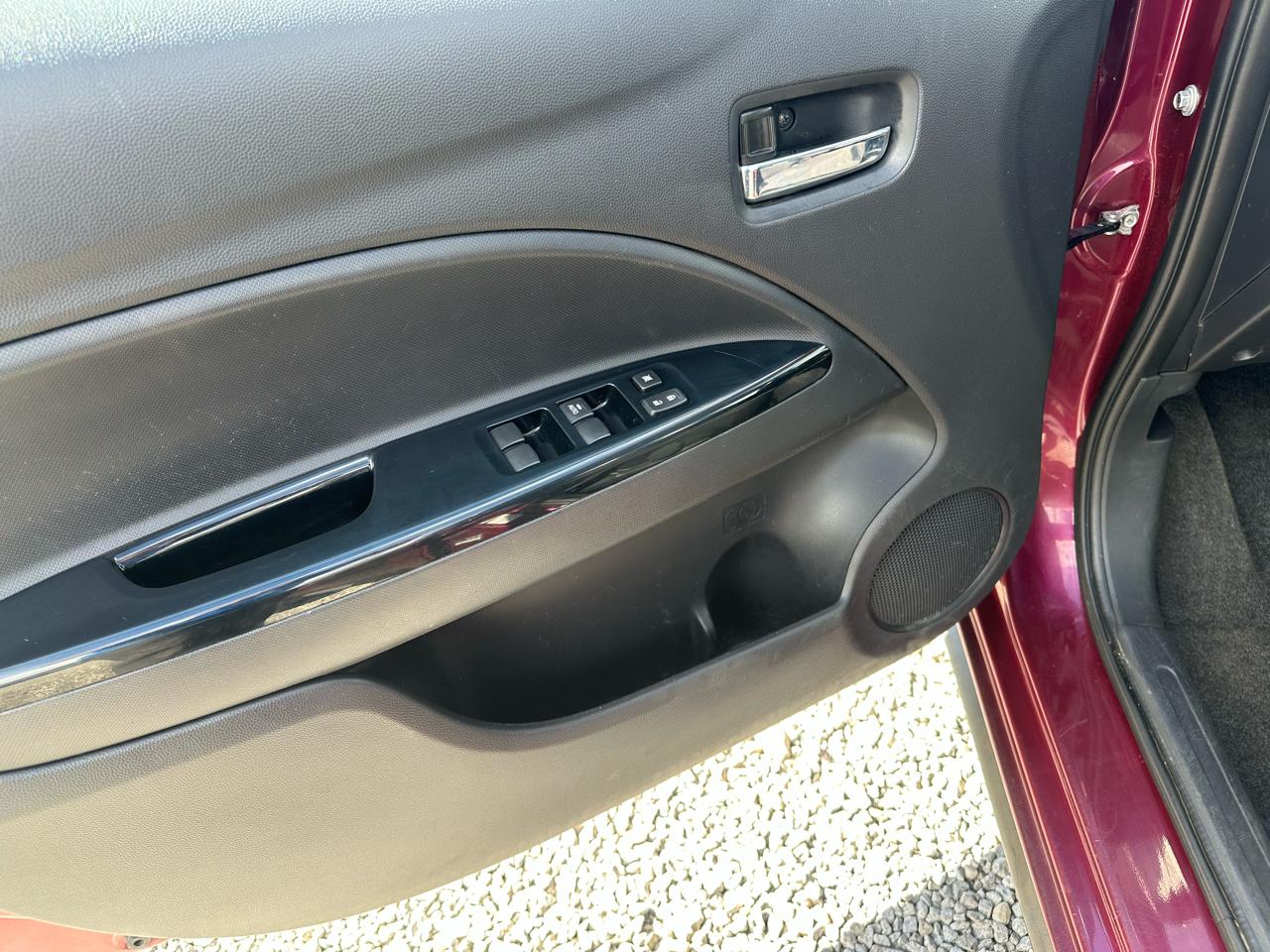Mitsubishi Mirage SE 5D Hatchback at 2017