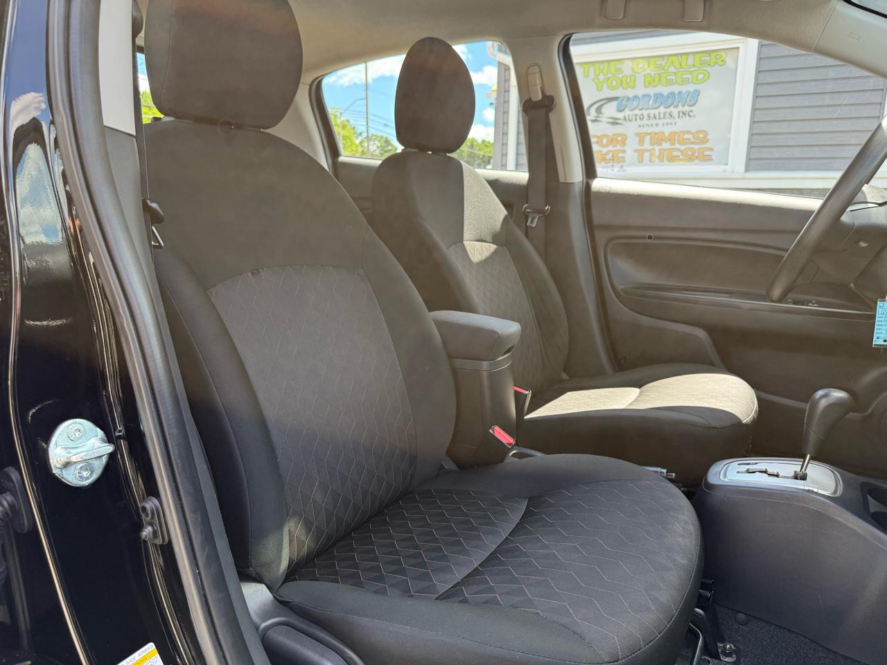 Mitsubishi Mirage ES 4D Hatchback 2024
