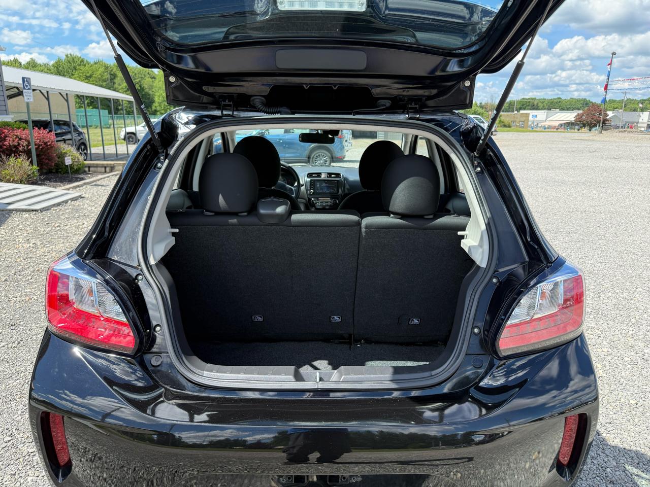Mitsubishi Mirage ES 4D Hatchback 2024