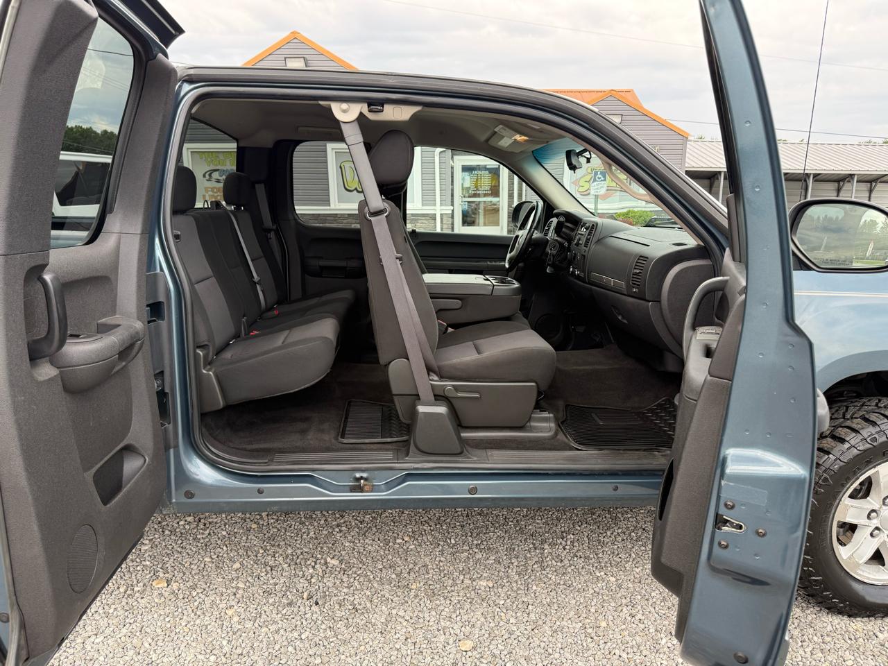 GMC Sierra 1500 SLE Ext. Cab 4WD 2011