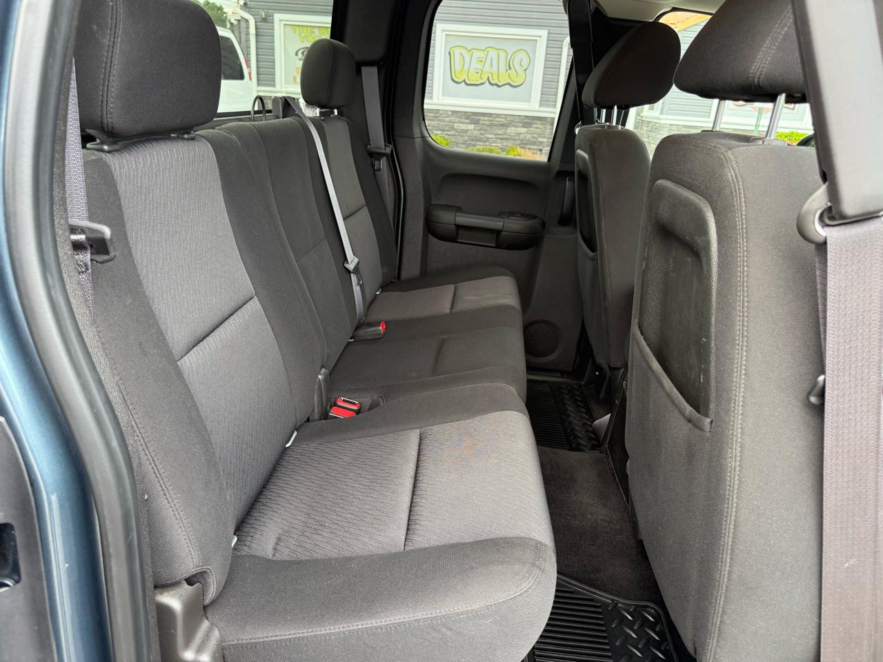 GMC Sierra 1500 SLE Ext. Cab 4WD 2011