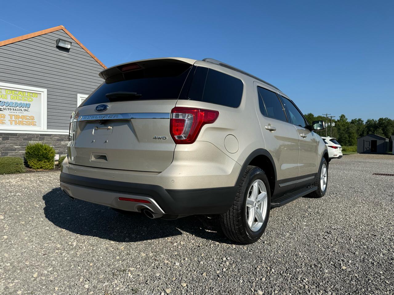 Ford Explorer XLT 4WD 2017