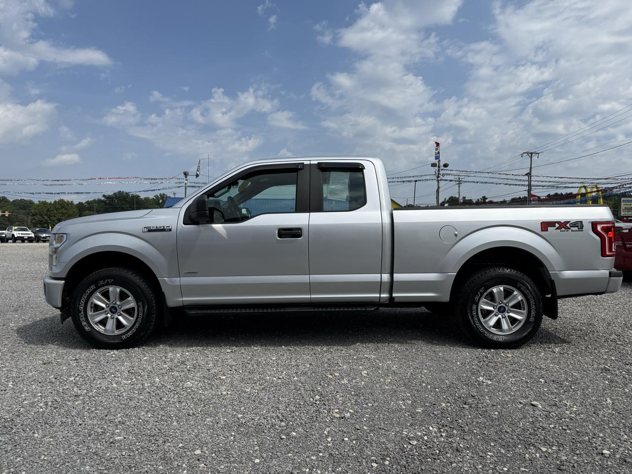 Ford F-150 XL SuperCab 6.5-ft. Bed 4WD 2017